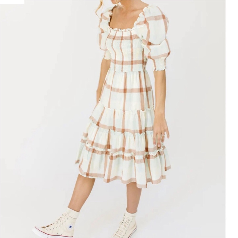 Sweet En Forme Smocked Tiered Puff Sleeve Midi Dress Size M Plaid Cottage